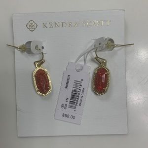 NWT Kendra Scott Lee drop earrings in gold